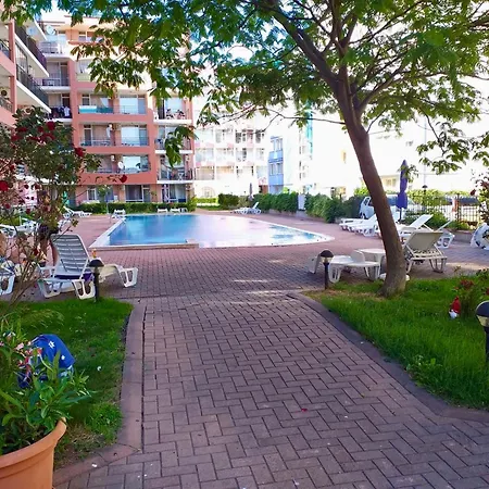 Psb In Sunset 4 Apartment